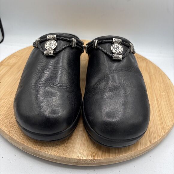 Minnetonka Black Leather Mule Slides Braided Strap Silver Charm Slip on Size 10 - Picture 3 of 10